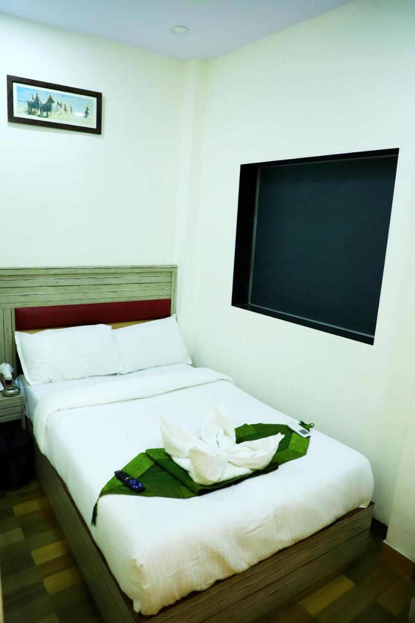 Airport Inn Residency 뭄바이 외부 사진